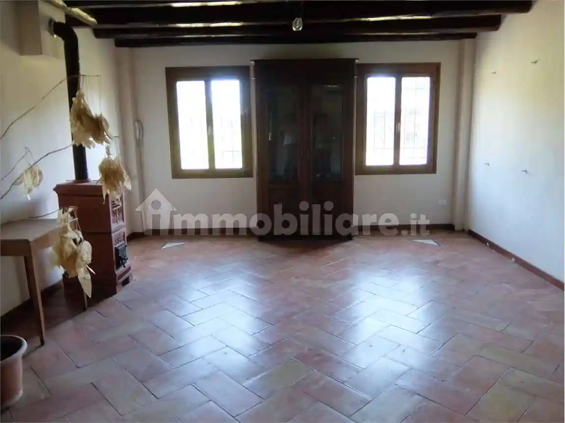 Rustico - Casale in vendita a Treviso