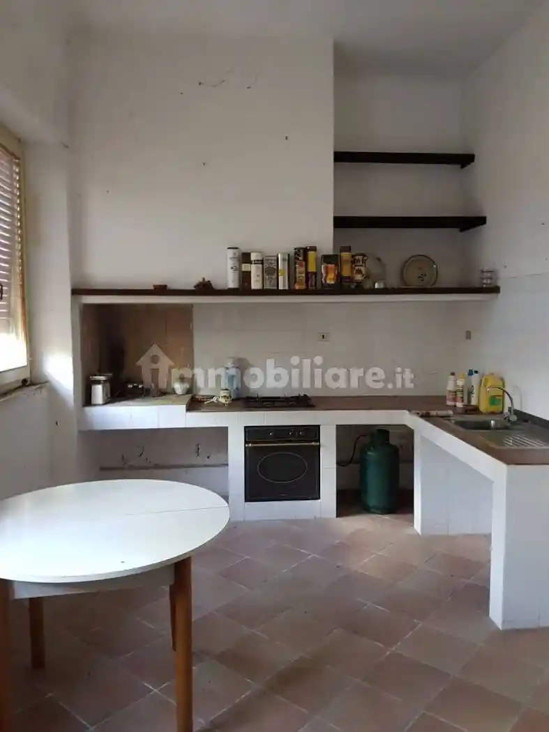 Rustico - Casale in vendita a Montelupone