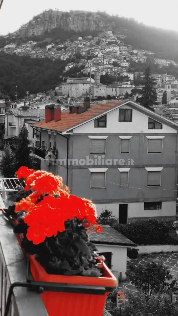 Appartamento in vendita a Tagliacozzo