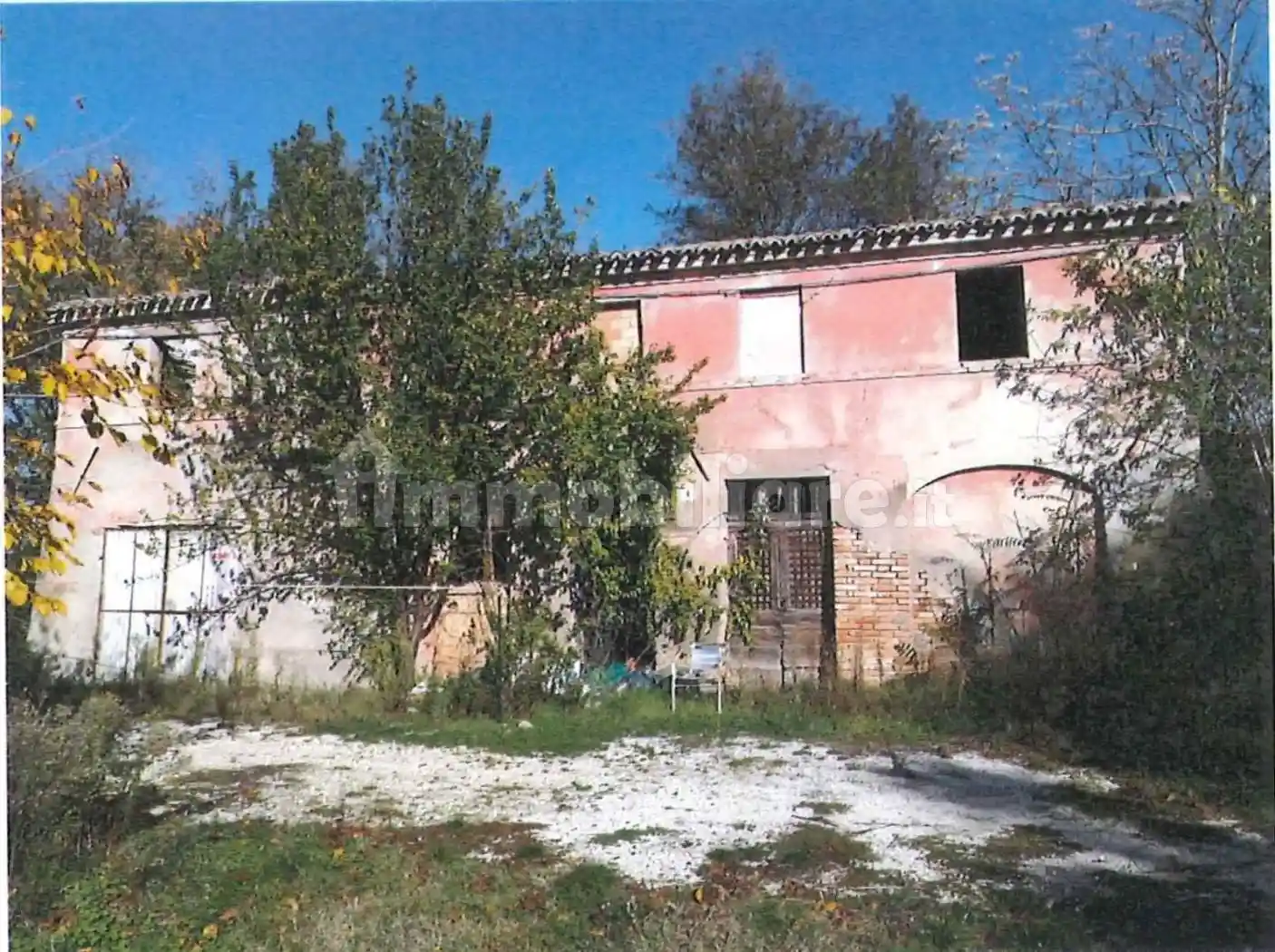 Rustico - Casale in vendita a Montemarciano