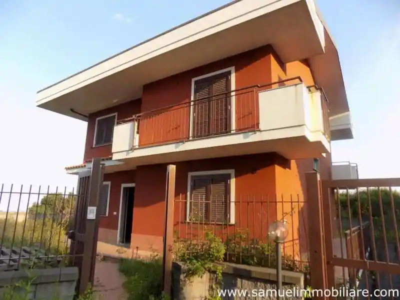 Villa in vendita a Giarre