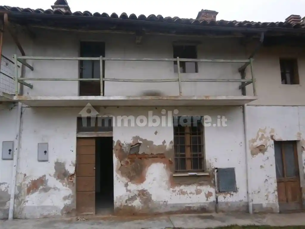 Casa indipendente in vendita a Mortara