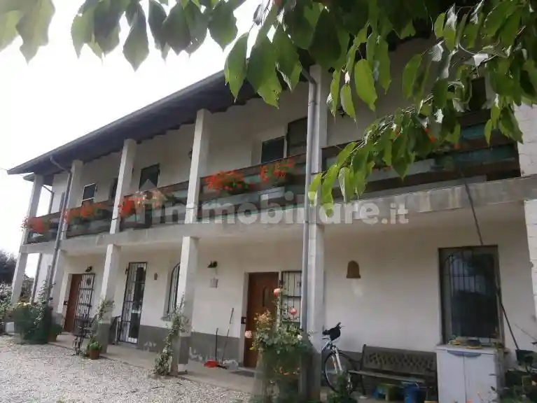 Rustico - Casale in vendita a Mortara