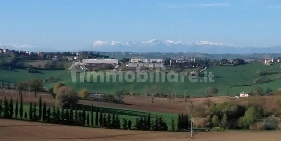Villa in vendita a Osimo