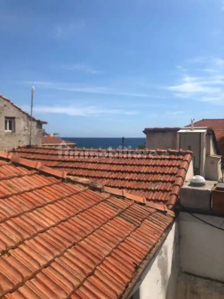 Appartamento in vendita a Riva Ligure