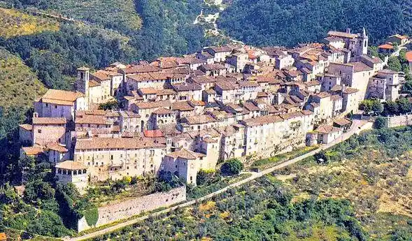 Palazzo - Edificio in vendita a Stroncone