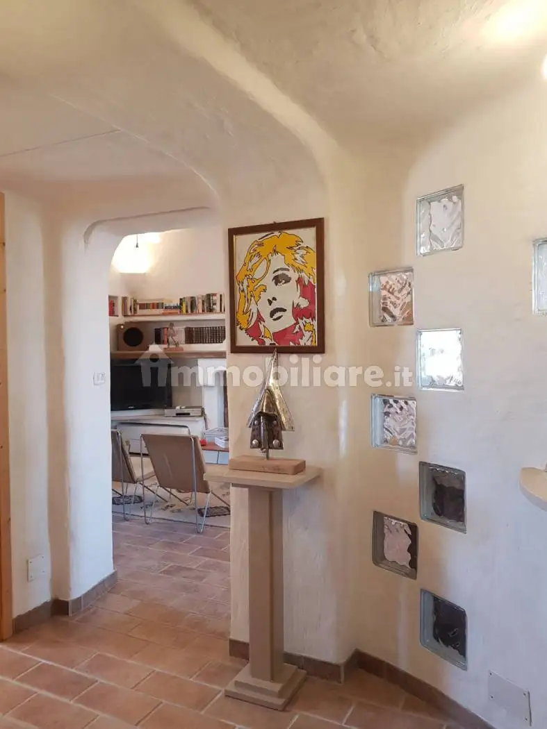 Bilocale via Insorti d'Ungheria 26, Colletorto