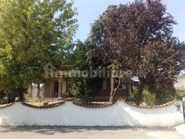 Villa in vendita a Pegognaga