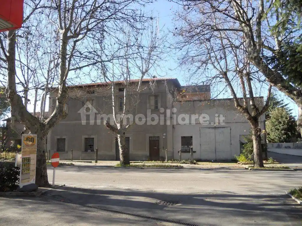 Palazzo - Edificio in vendita a Perugia