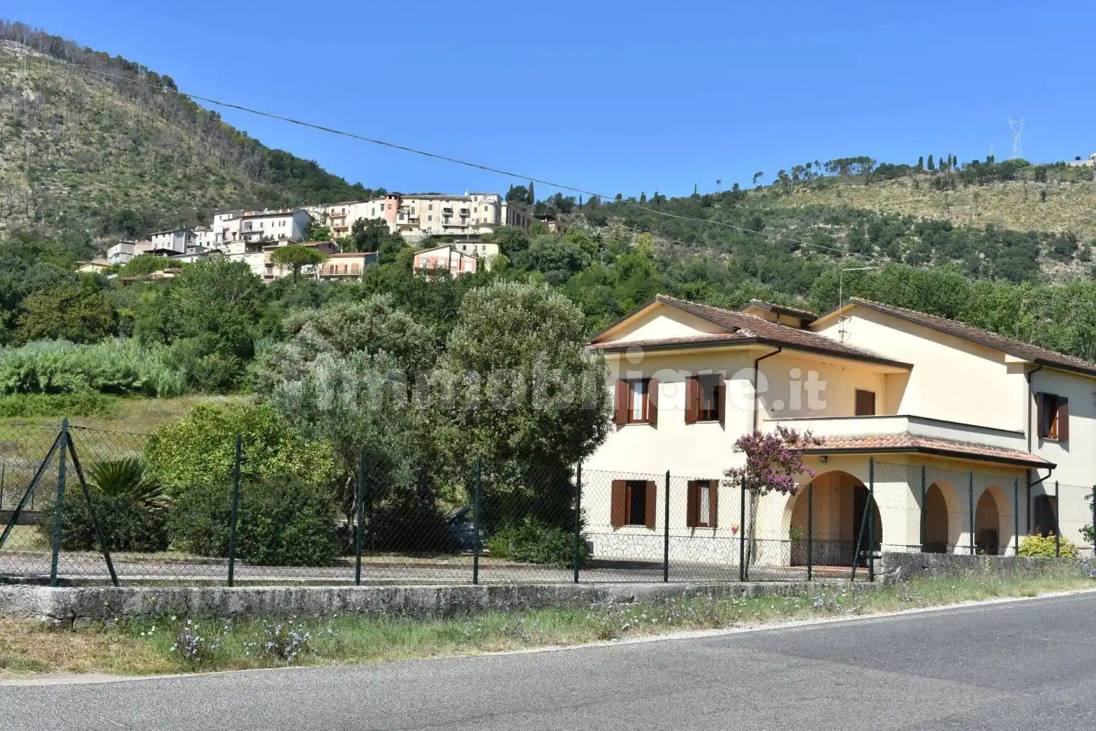 Villa in vendita a San Giovanni Incarico