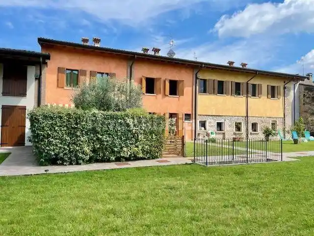 Villetta a schiera in vendita a Solferino