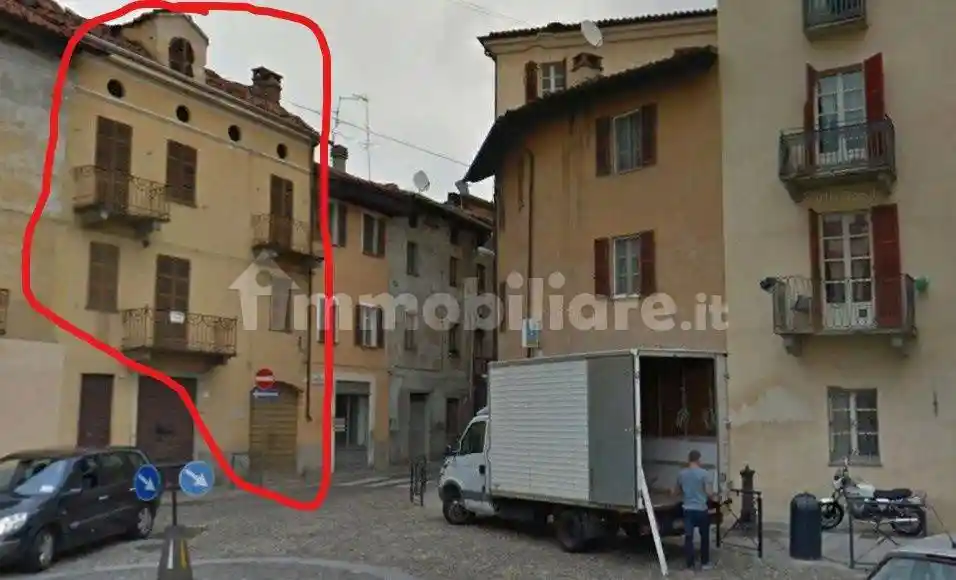 Palazzo - Edificio in vendita a Biella