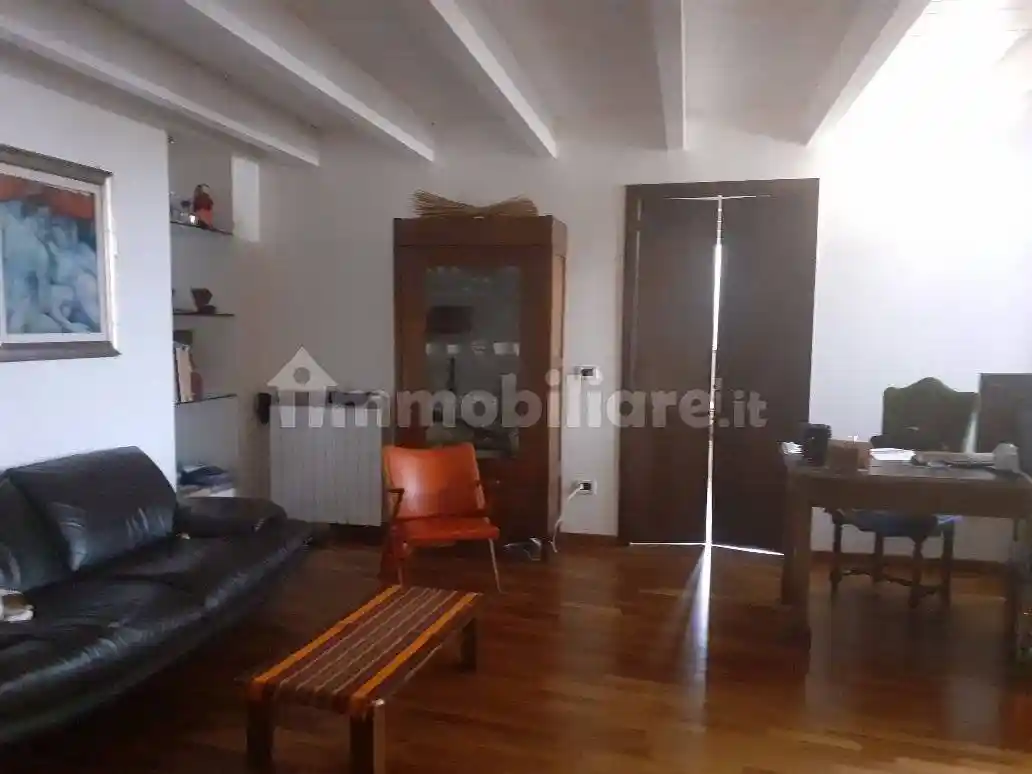 Trilocale via Umberto I 9, Centro, Pianella - foto 3