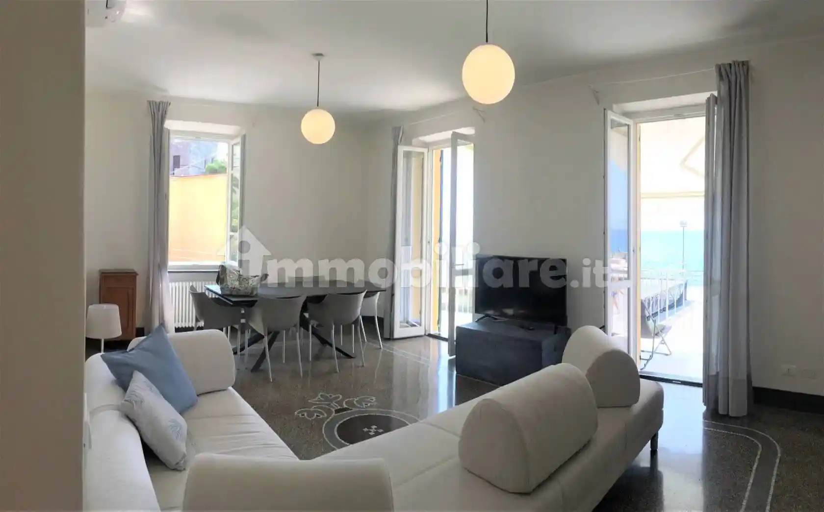 Appartamento in affitto a Finale Ligure