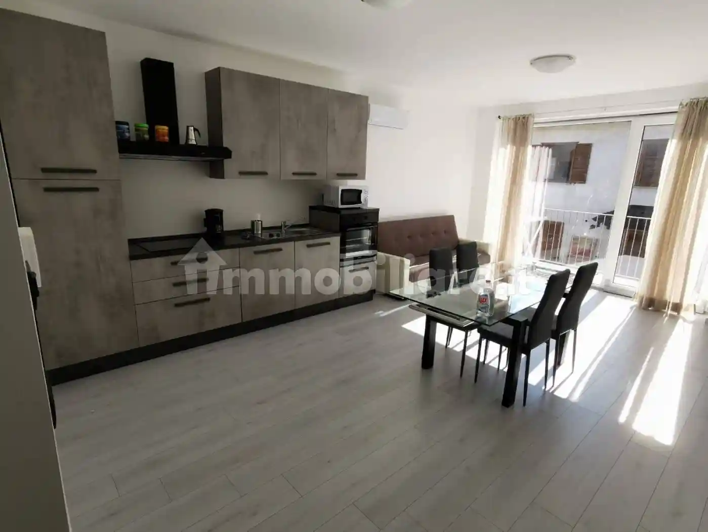 Appartamento in affitto a Colico