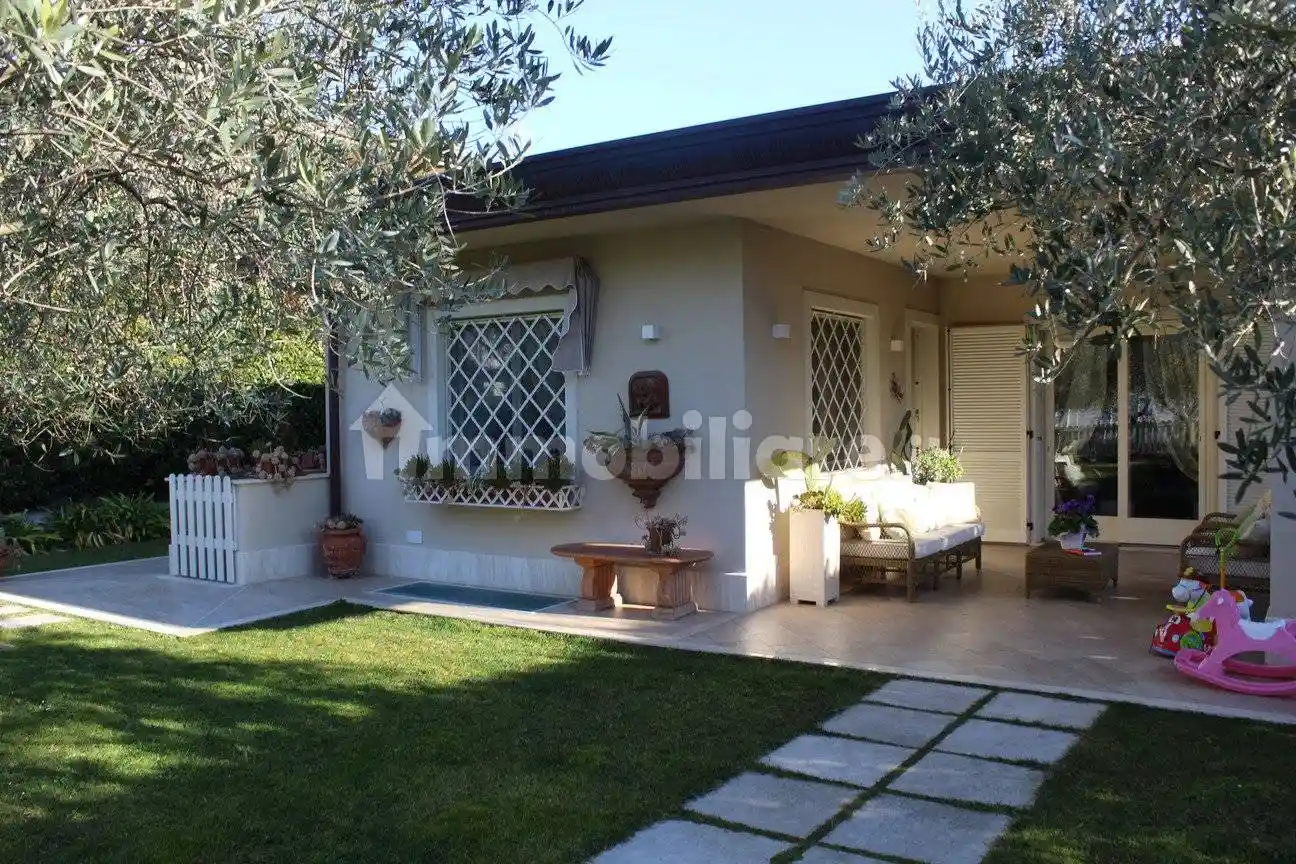 Villa in affitto a Forte dei Marmi