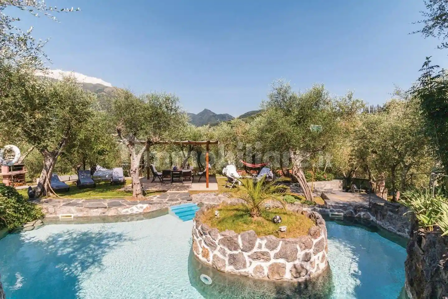 Villa in vendita a Camaiore