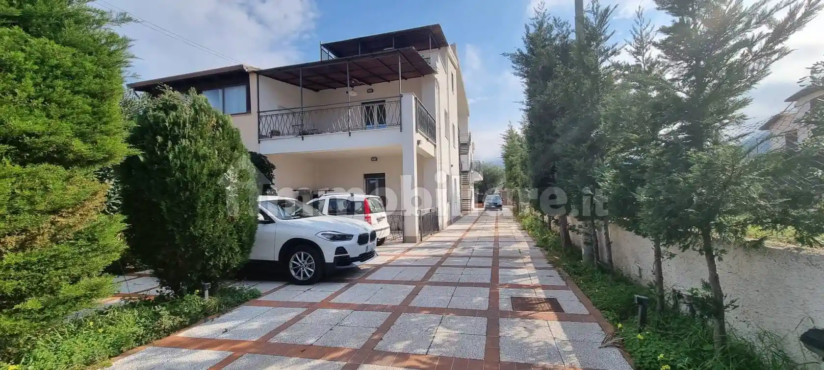 Villa in affitto a Carini