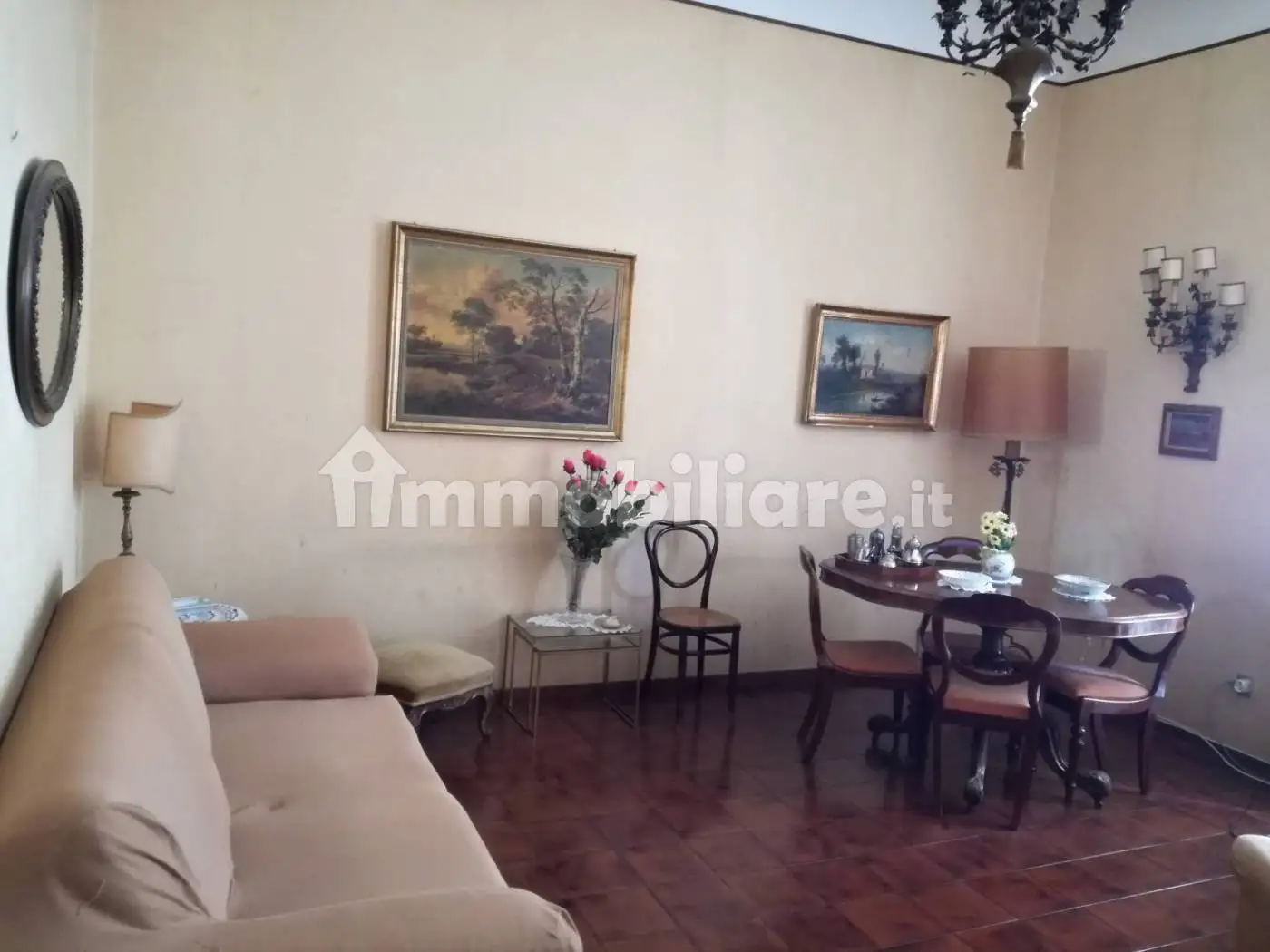 Appartamento in vendita a Napoli