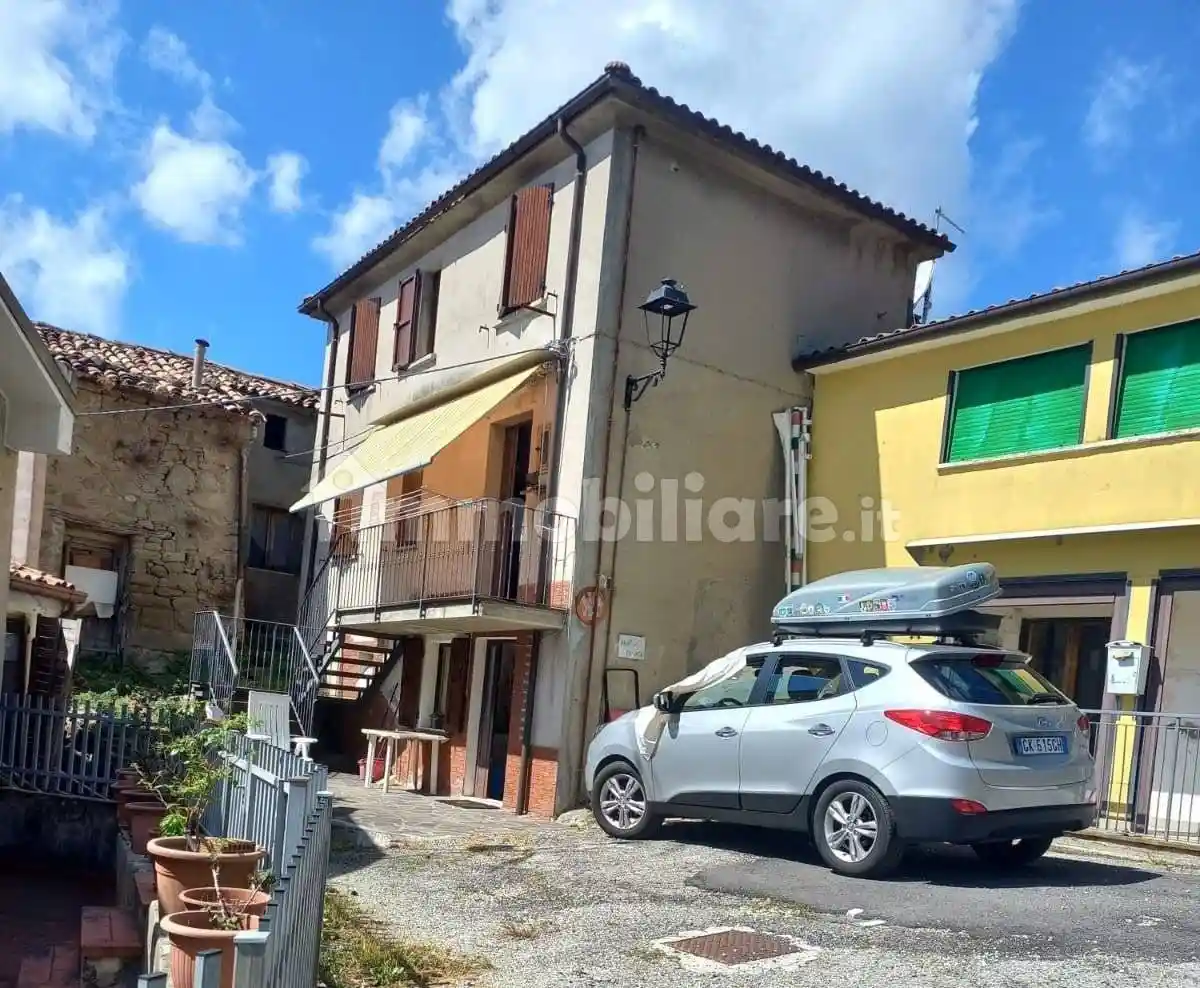 Casa indipendente in vendita a Novafeltria