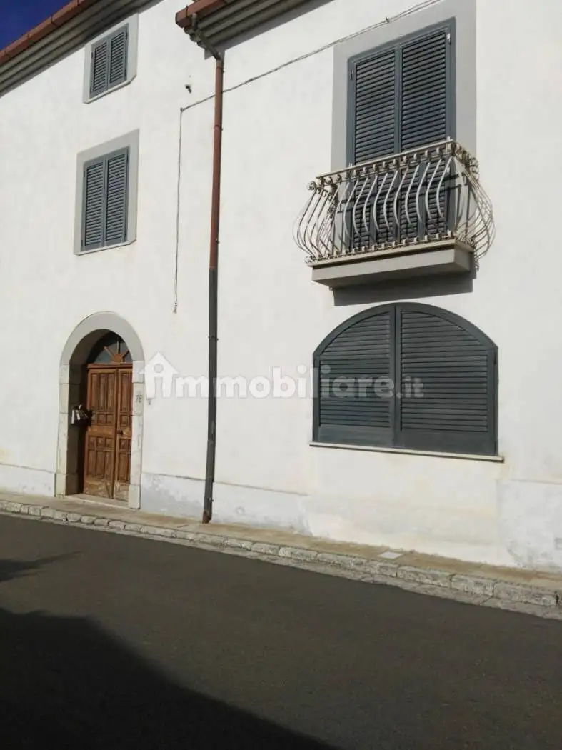 Palazzo - Edificio in vendita a Frasso Telesino