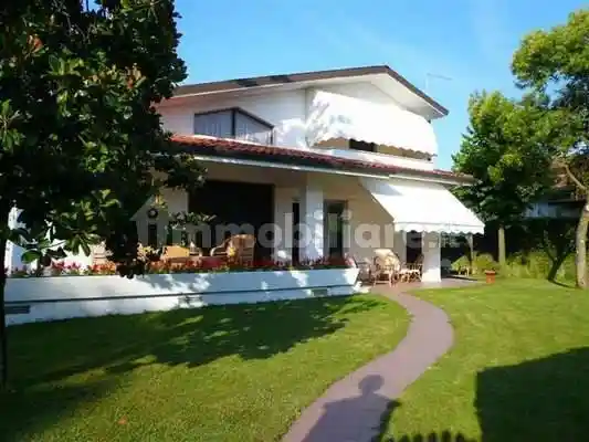 Villa in affitto a Forte dei Marmi