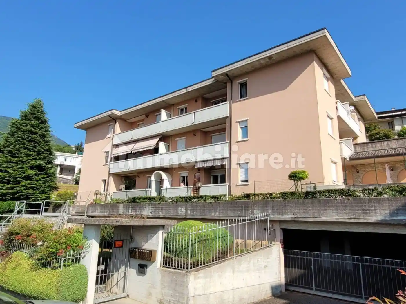 Appartamento in vendita a Leffe