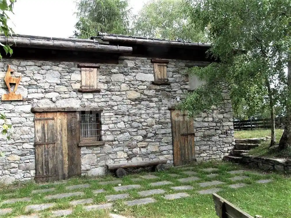 Casa indipendente in vendita a Sondrio