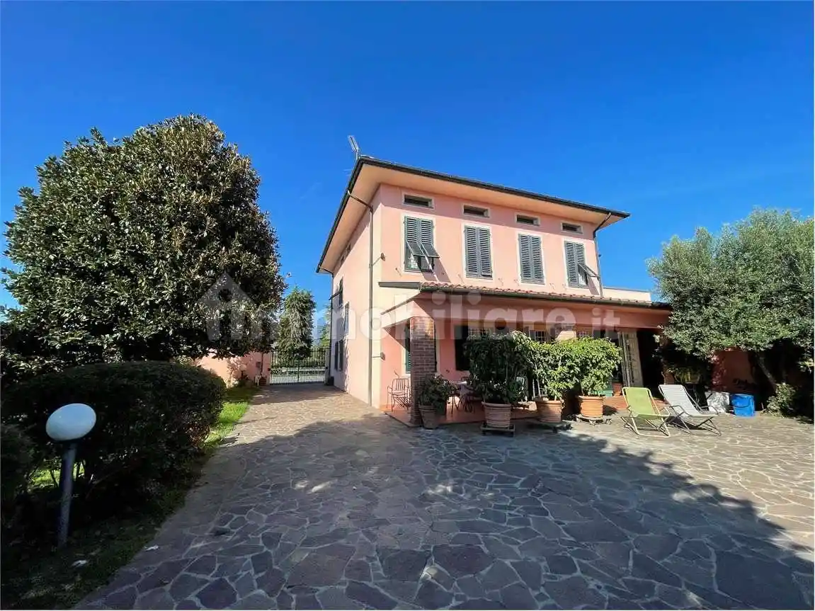 Villa in vendita a Capannori