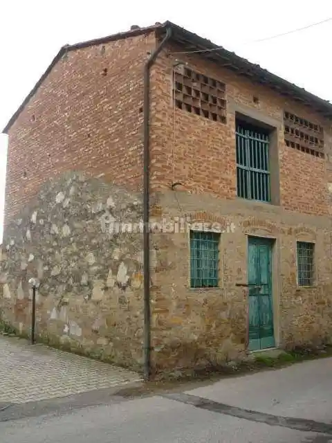 Rustico - Casale in vendita a Capannori
