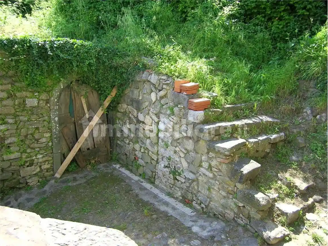 Casa indipendente in vendita a Lucca