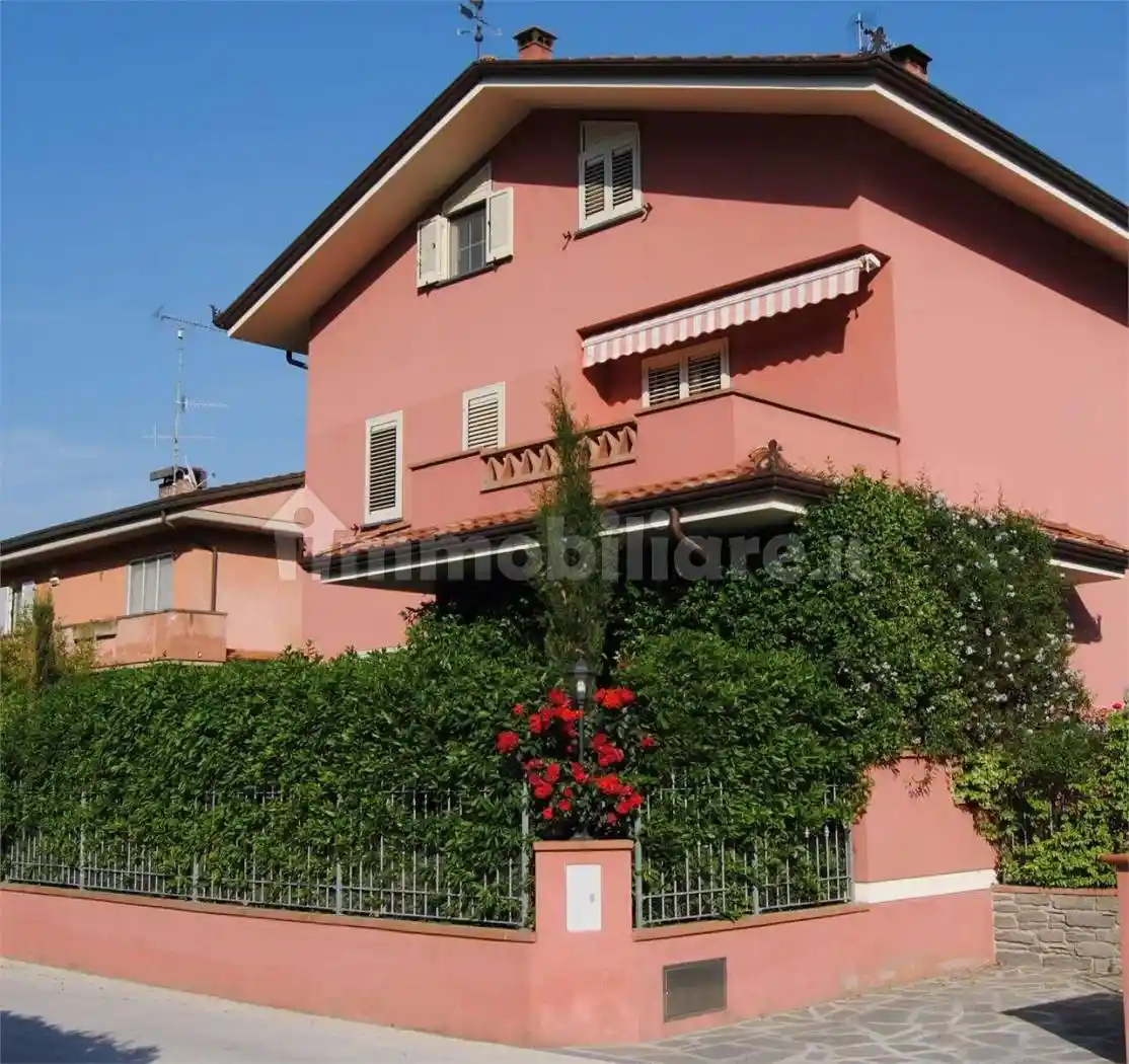 Casa indipendente in vendita a Massarosa