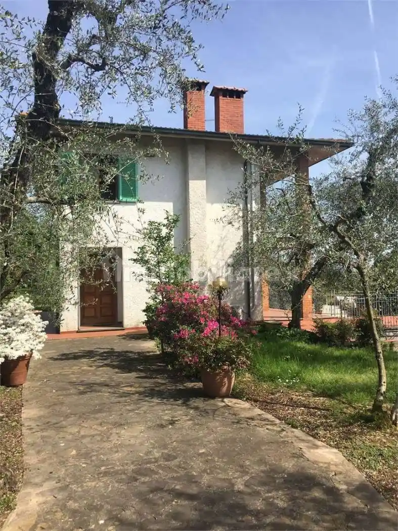 Villa in vendita a Montecarlo