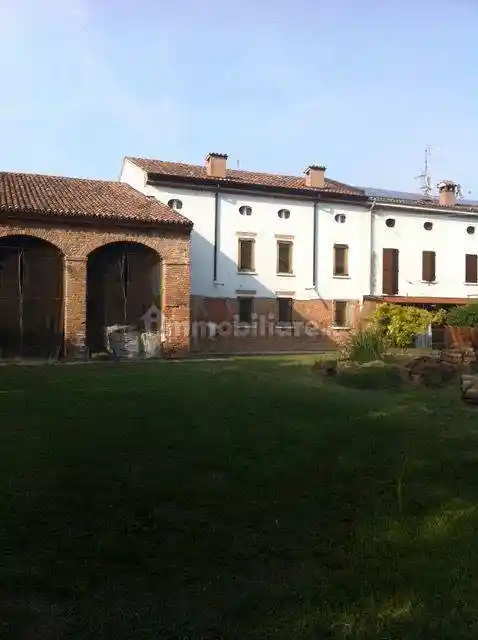 Casa indipendente in vendita a Luzzara