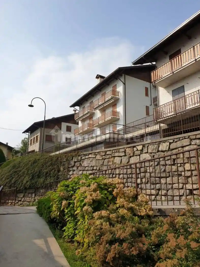 Appartamento in vendita a Costa Serina