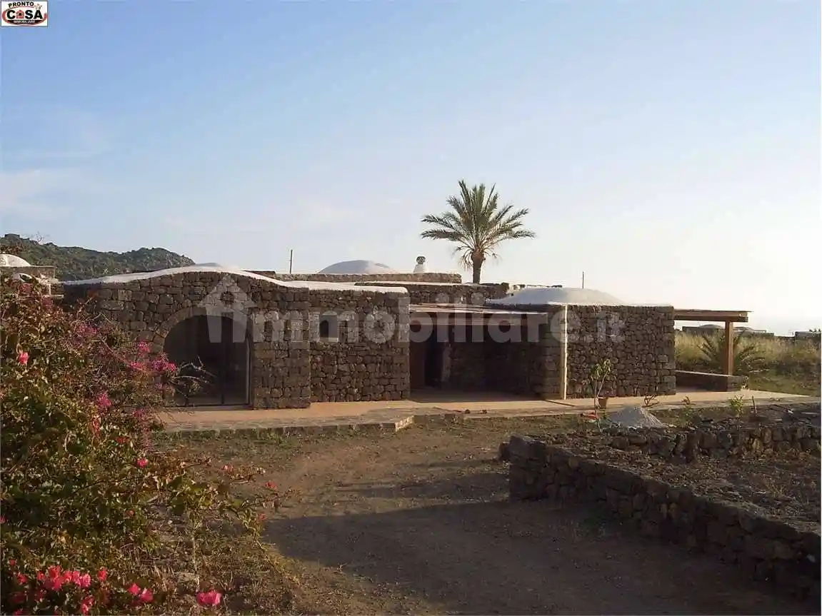 Villa in vendita a Pantelleria
