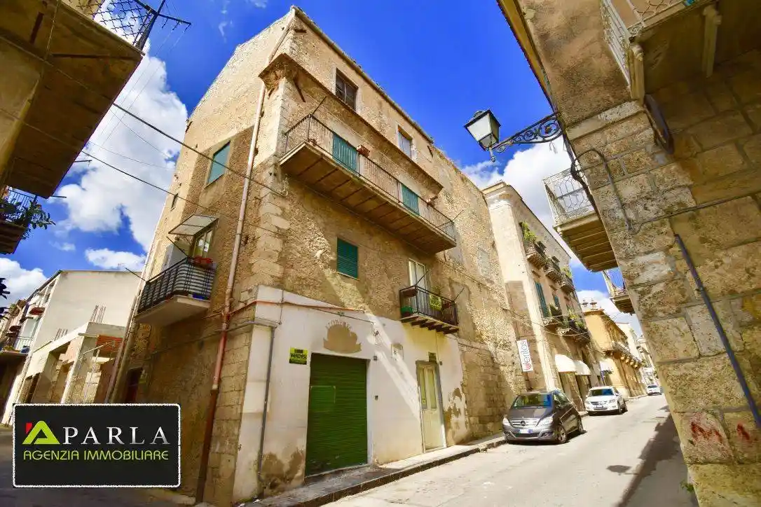 Palazzo - Edificio in vendita a Canicattì