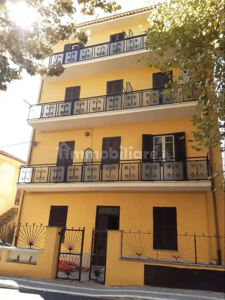 Appartamento in vendita a Cave