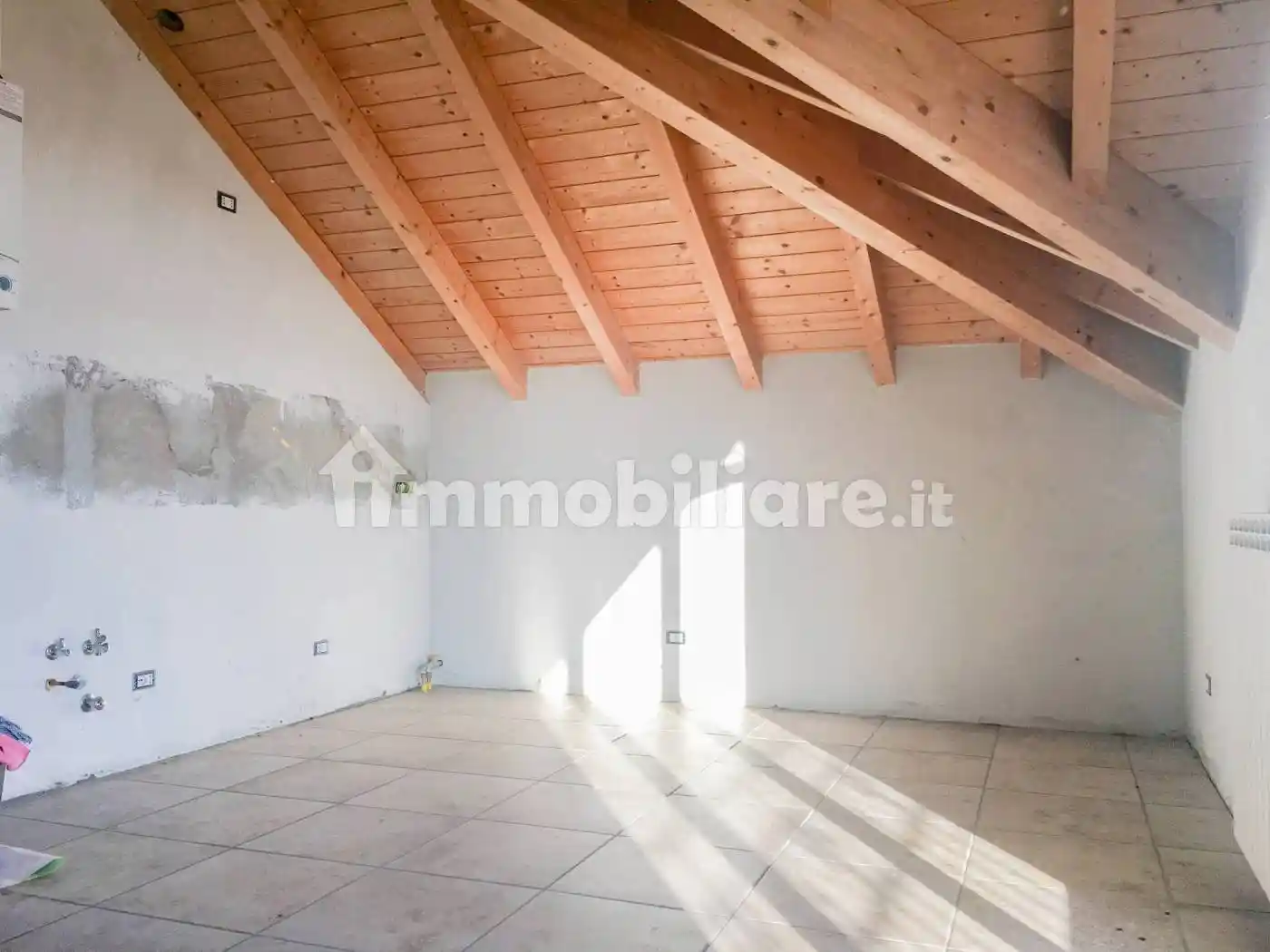 Appartamento in vendita a Gemonio