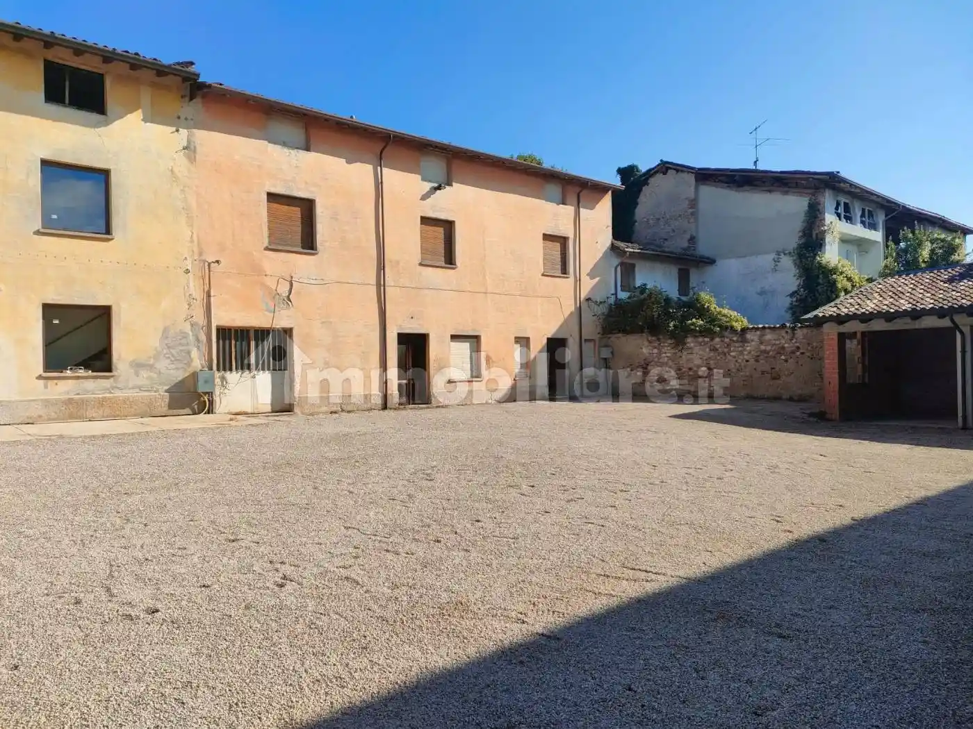 Rustico - Casale in vendita a Lonato del Garda