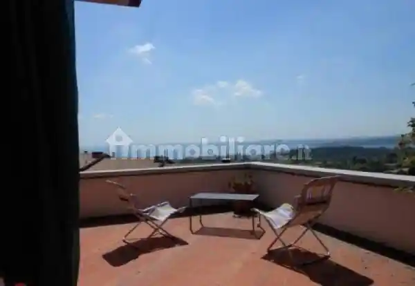 Villa in vendita a Soiano del Lago