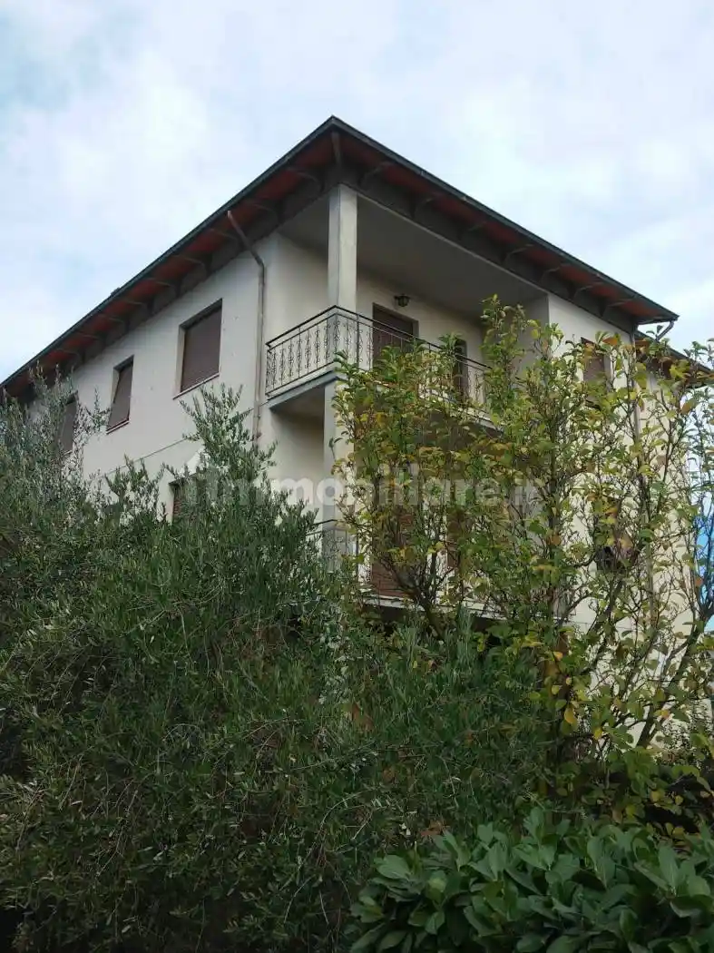 Appartamento in vendita a Montevarchi