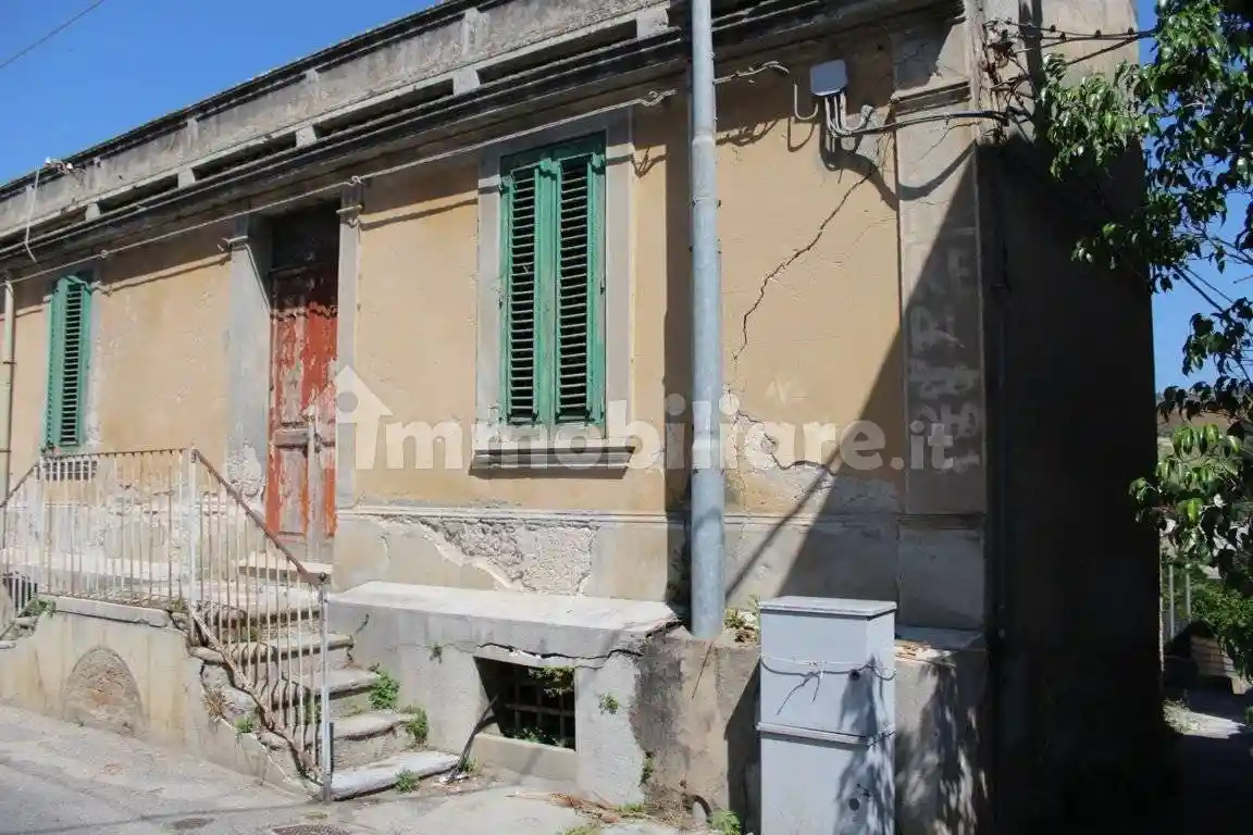 Casa colonica Strada Comunale Villa San Giuseppe Rosalì snc, Catona - Villa San Giuseppe, Reggio Calabria - foto 4