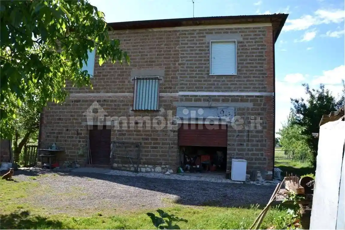 Casa indipendente in vendita a Sinalunga