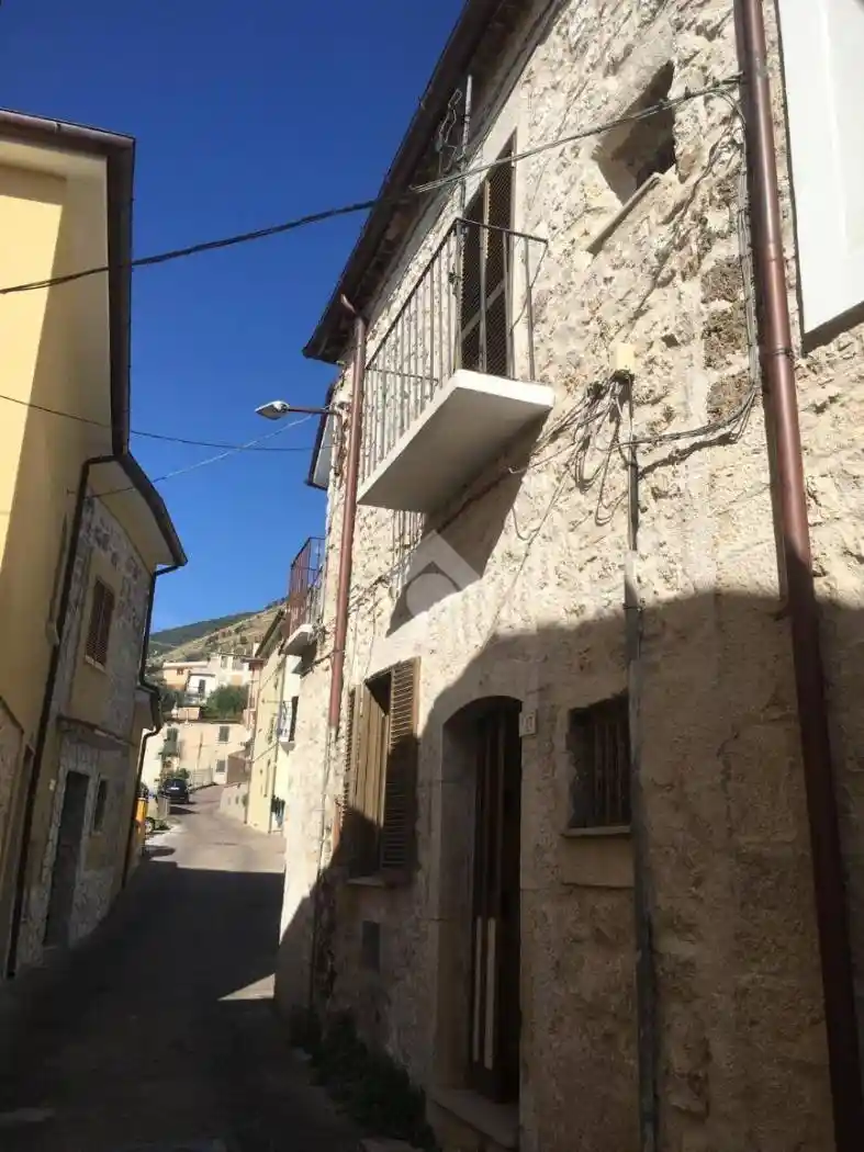 Terratetto plurifamiliare via Amedeo 17, Centro, Villa Santa Lucia - foto 3