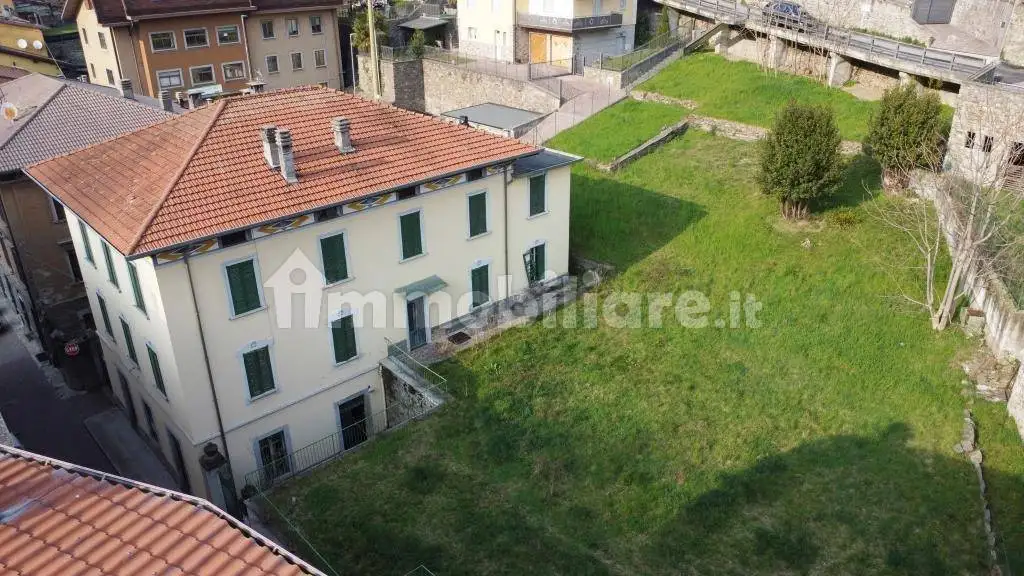 Villa in vendita a Cedegolo