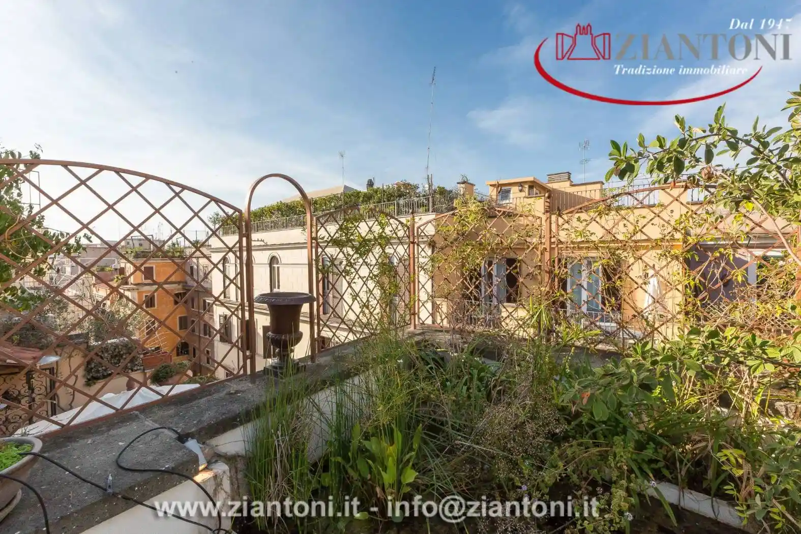 Attico piazza di Trevi, Trevi, Roma - foto 5