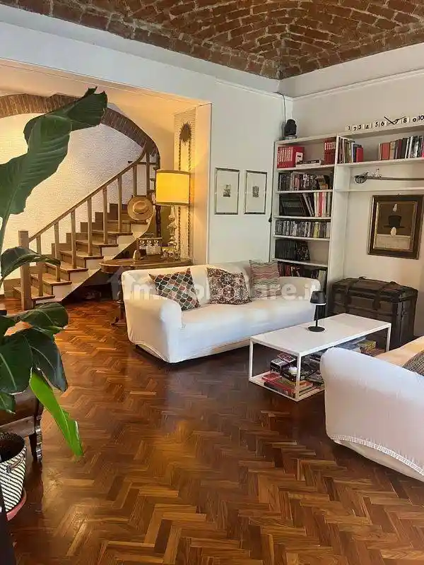 Appartamento in vendita a Piacenza