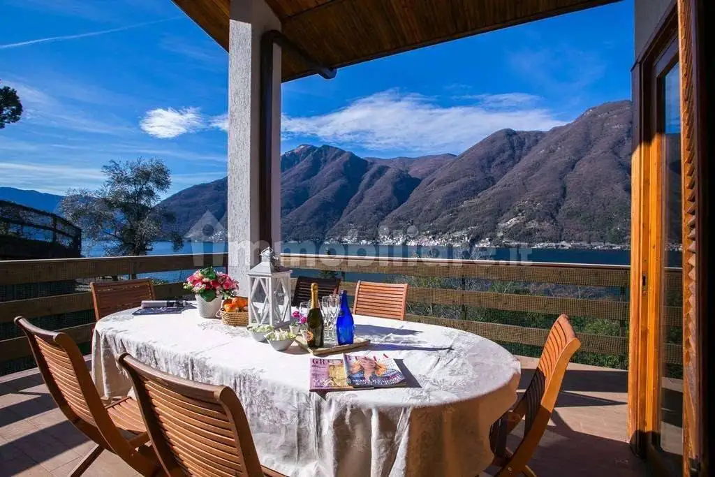 Villa in affitto a Nesso