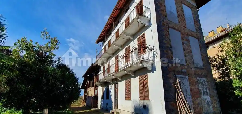 Villa in vendita a Lessona